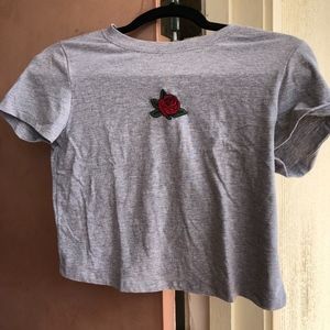 Forever 21 t-shirt w rose